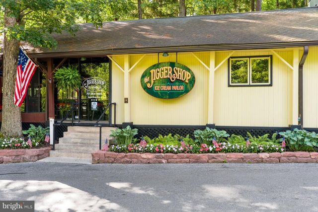 412 TIMBER BRIDGE LN, Mount Gretna, PA 17064