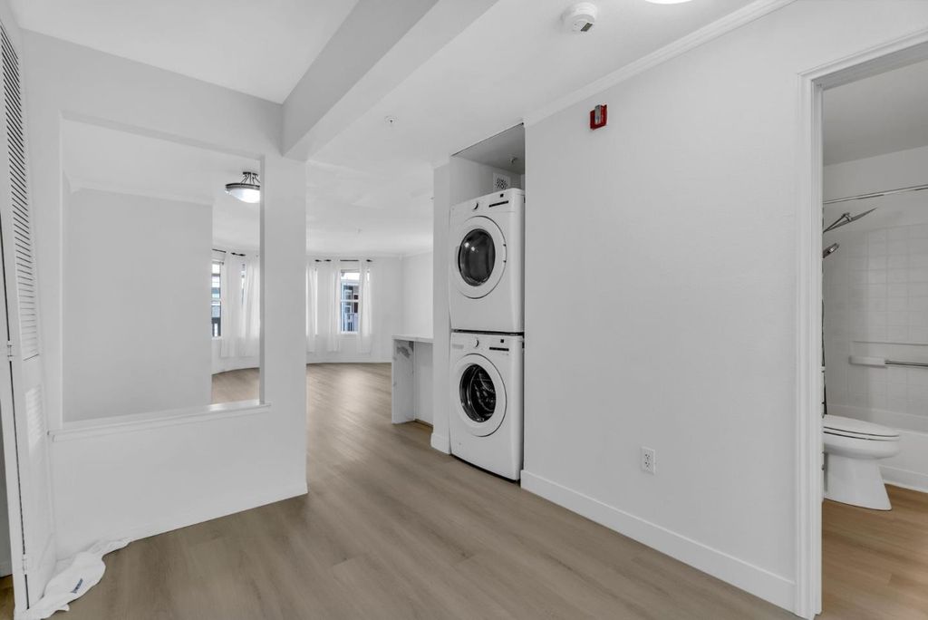 property-img