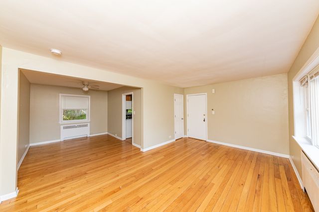 233 Custer Avenue 2, Evanston, IL 60202