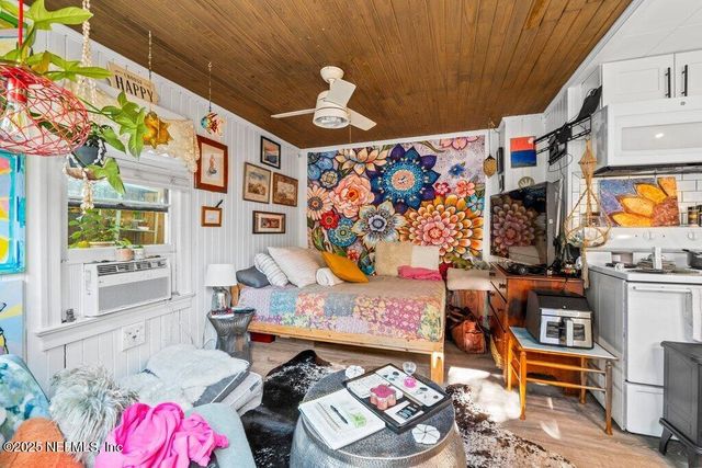 822 1ST Street 822-824, Neptune Beach, FL 32266