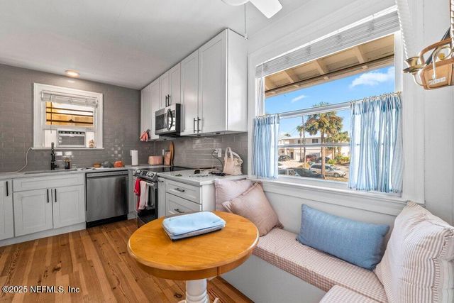 822 1ST Street 822-824, Neptune Beach, FL 32266