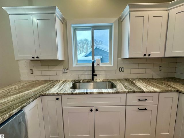 1028 Birmley Estates Drive, Traverse City, MI 49696