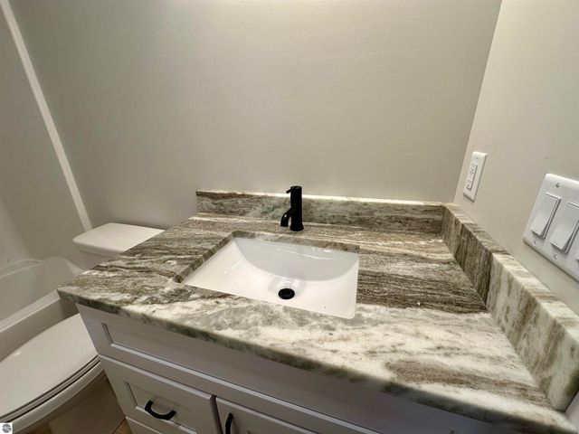 1028 Birmley Estates Drive, Traverse City, MI 49696