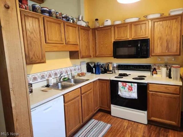 810 Amherst Lane 810, Brunswick, OH 44212