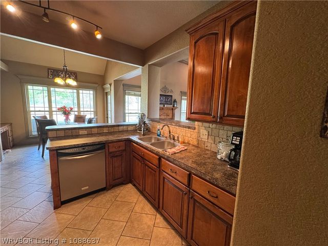 628 W Newberry Road, Alma, AR 72921