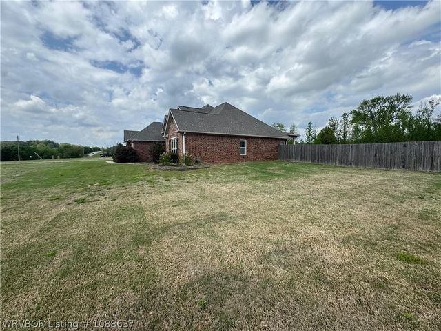628 W Newberry Road, Alma, AR 72921
