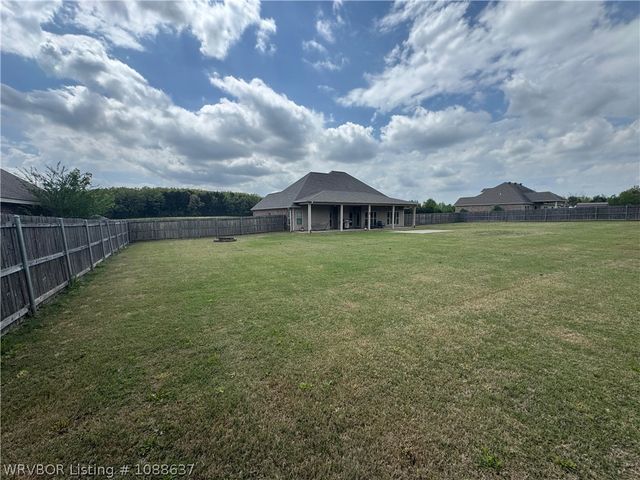 628 W Newberry Road, Alma, AR 72921