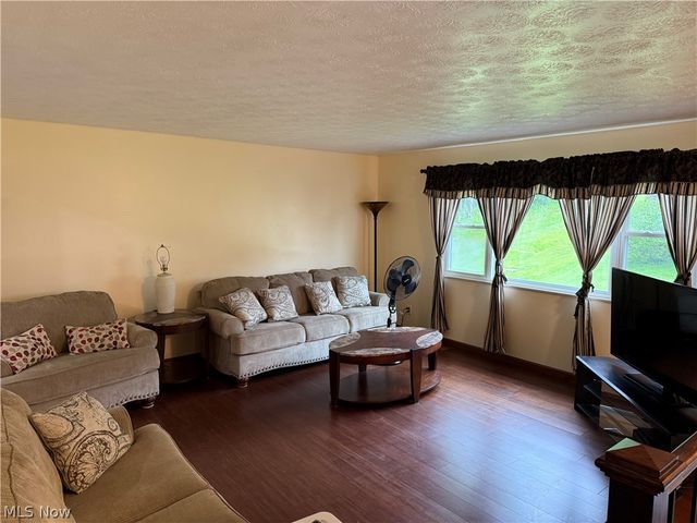 2501 26th Place, Parkersburg, WV 26101