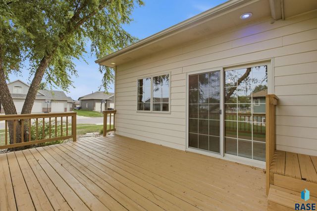 2612 S Camden Ave Avenue, Sioux Falls, SD 57106