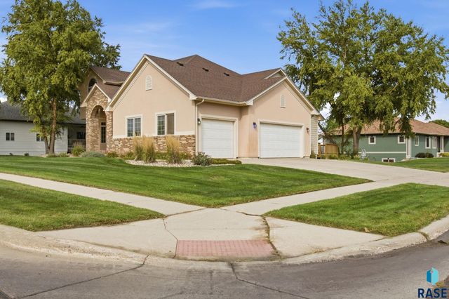 2612 S Camden Ave Avenue, Sioux Falls, SD 57106