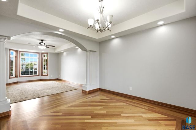 2612 S Camden Ave Avenue, Sioux Falls, SD 57106