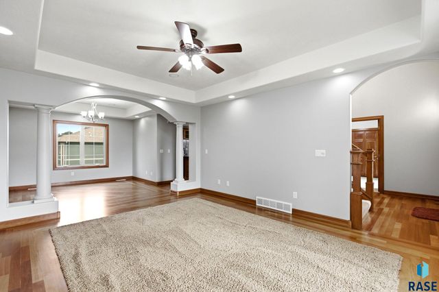 2612 S Camden Ave Avenue, Sioux Falls, SD 57106