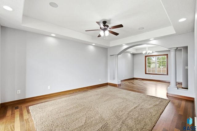 2612 S Camden Ave Avenue, Sioux Falls, SD 57106