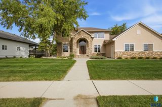 2612 S Camden Ave Avenue, Sioux Falls, SD 57106