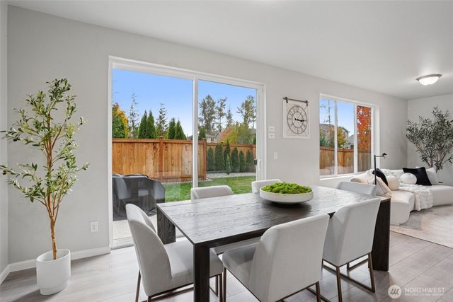 8808 56th Place NE, Marysville, WA 98270