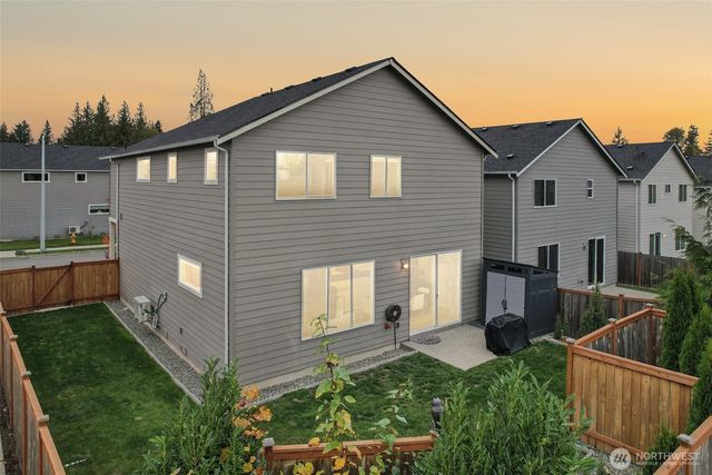 8808 56th Place NE, Marysville, WA 98270