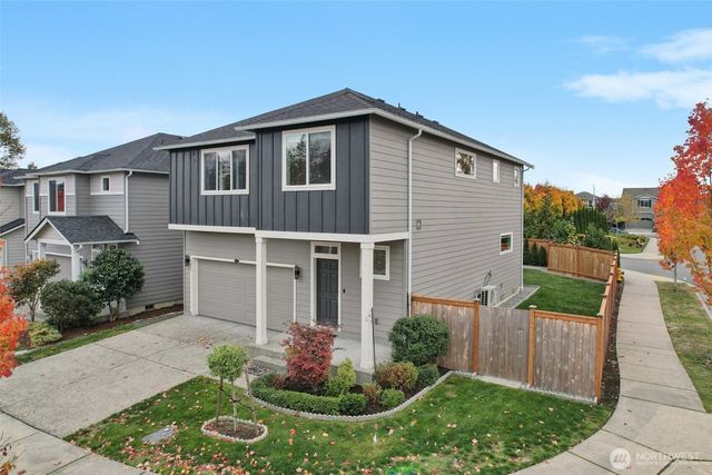 8808 56th Place NE, Marysville, WA 98270