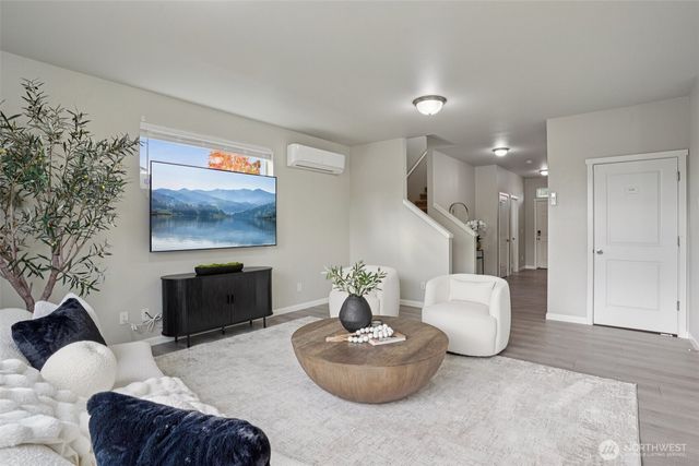 8808 56th Place NE, Marysville, WA 98270