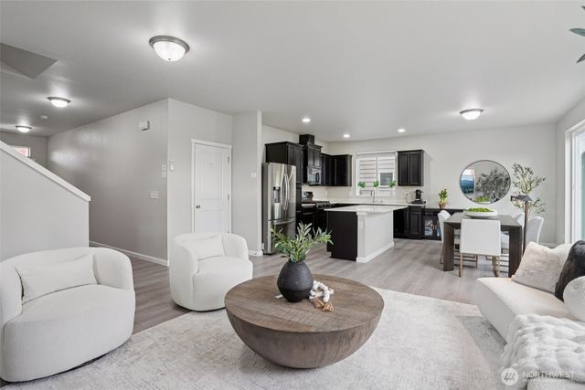 8808 56th Place NE, Marysville, WA 98270