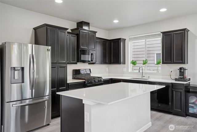 8808 56th Place NE, Marysville, WA 98270