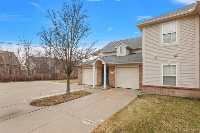 45765 Cagney Drive, Macomb Township, MI 48044