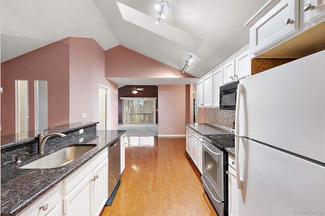 45765 Cagney Drive, Macomb Township, MI 48044