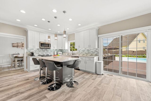 2406 Laurelton Creek Lane, Chattanooga, TN 37421
