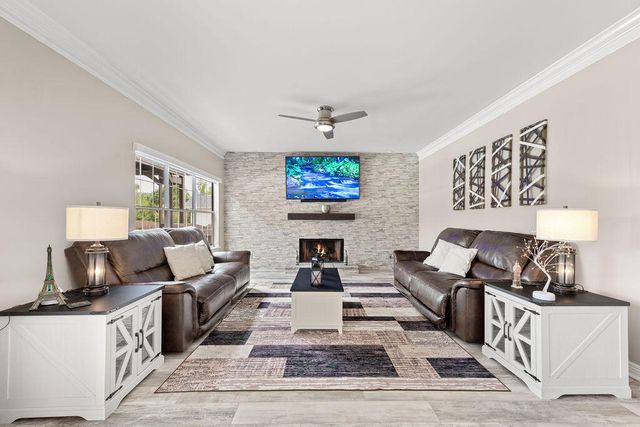 2406 Laurelton Creek Lane, Chattanooga, TN 37421