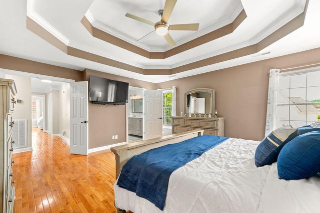 2406 Laurelton Creek Lane, Chattanooga, TN 37421