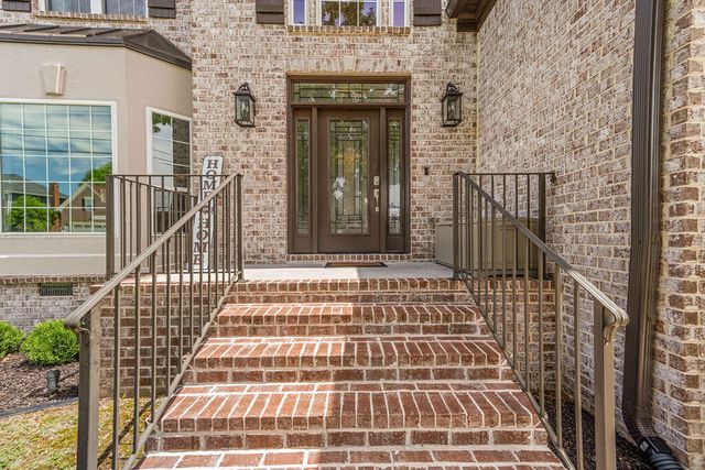 2406 Laurelton Creek Lane, Chattanooga, TN 37421