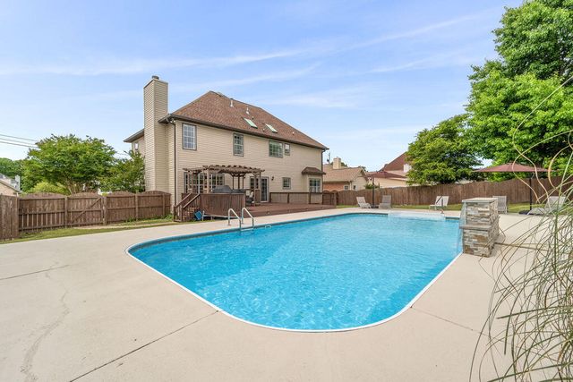2406 Laurelton Creek Lane, Chattanooga, TN 37421