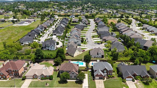 2406 Laurelton Creek Lane, Chattanooga, TN 37421