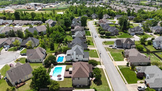 2406 Laurelton Creek Lane, Chattanooga, TN 37421