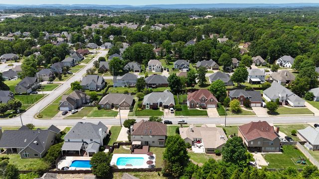 2406 Laurelton Creek Lane, Chattanooga, TN 37421