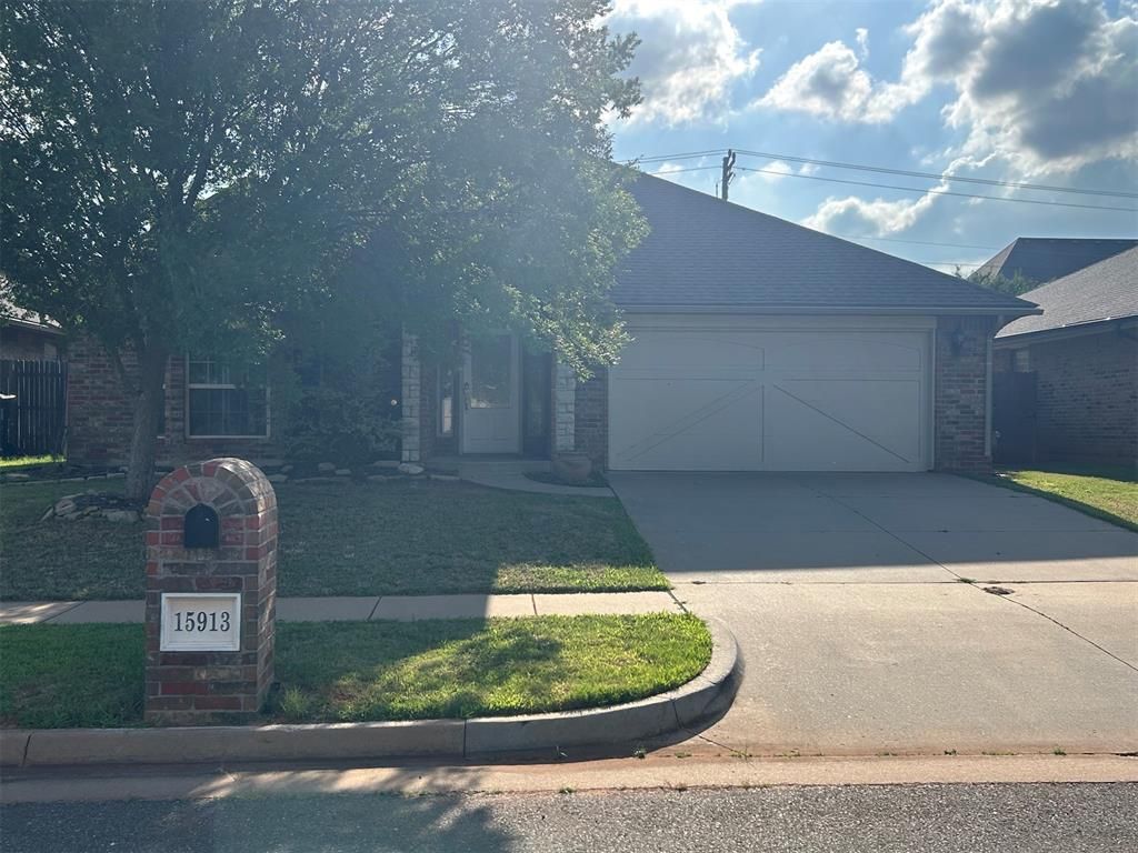 15913 Sky Run Drive, Edmond, OK 73013