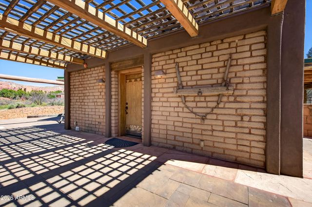 59 HUTSON Lane, Sedona, AZ 86351