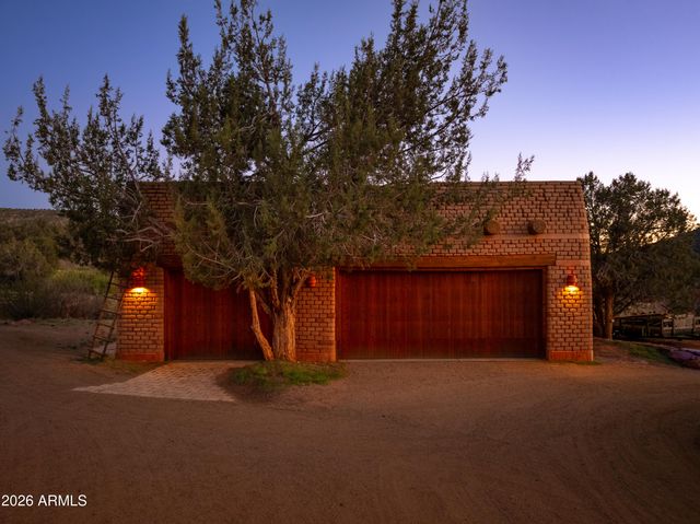 59 HUTSON Lane, Sedona, AZ 86351