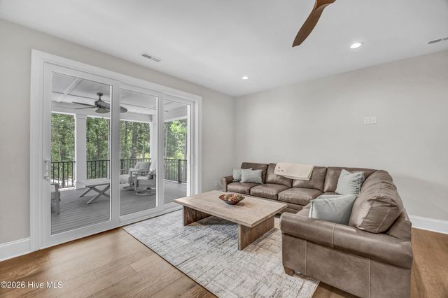 1304 Old Foards Lane, Wilmington, NC 28409