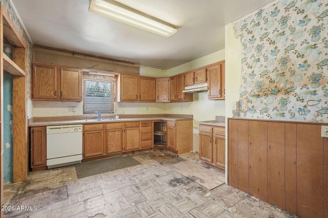 4200 N 19TH Street, Phoenix, AZ 85016