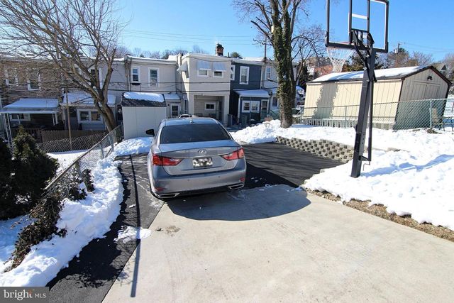 6161 LAWNTON ST, Philadelphia, PA 19128