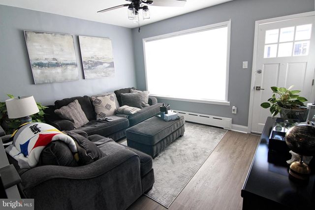 6161 LAWNTON ST, Philadelphia, PA 19128