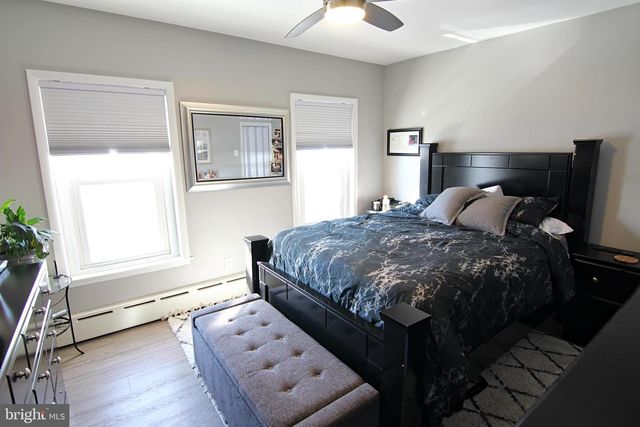 6161 LAWNTON ST, Philadelphia, PA 19128