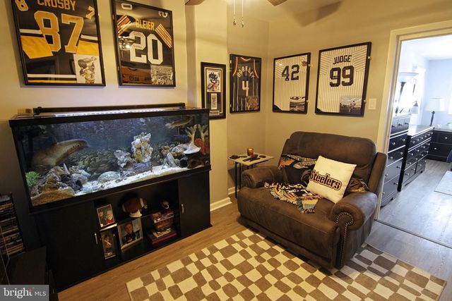 6161 LAWNTON ST, Philadelphia, PA 19128