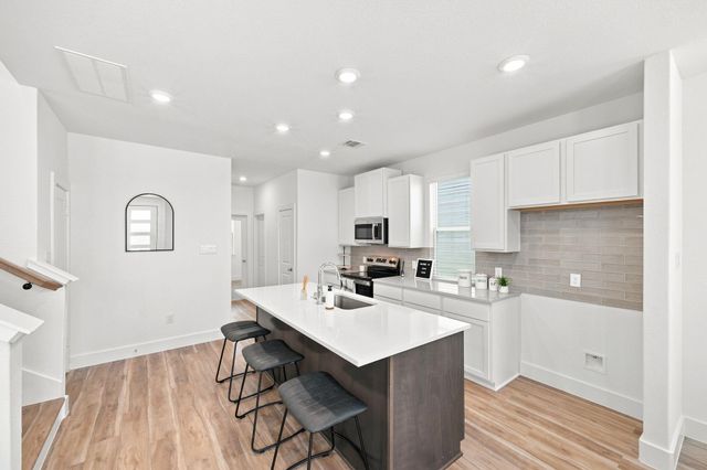 6063 Cebra Street, Houston, TX 77091