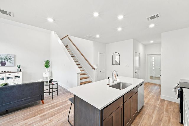 6063 Cebra Street, Houston, TX 77091