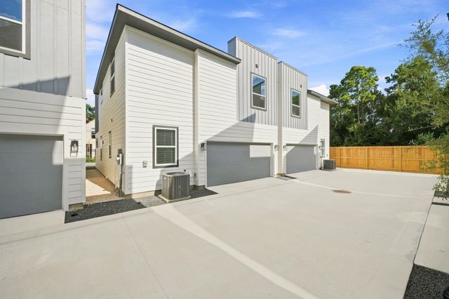 6063 Cebra Street, Houston, TX 77091