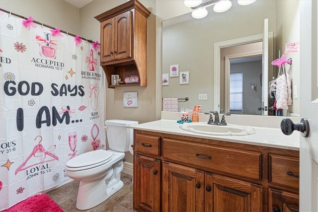 1819 S Cherry Hills Drive, Fayetteville, AR 72701