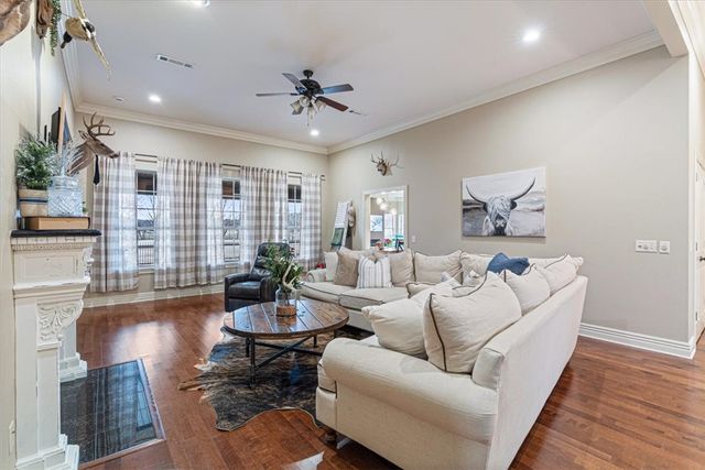 1819 S Cherry Hills Drive, Fayetteville, AR 72701