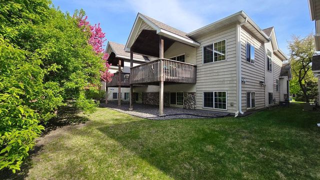 1220 Dupont Lane N, Brooklyn Park, MN 55444
