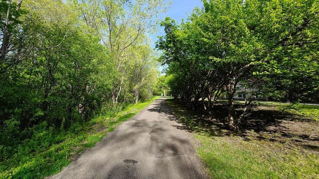 1220 Dupont Lane N, Brooklyn Park, MN 55444